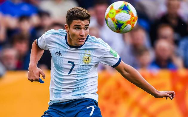 Julian Alvarez - họng pháo Argentina được Man Utd theo đuổi là ai?